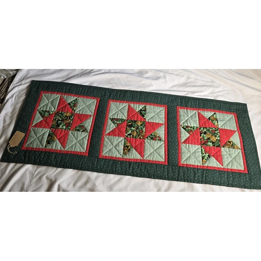 New Handmade Christmas Quilted Patchwork Table Runner 15